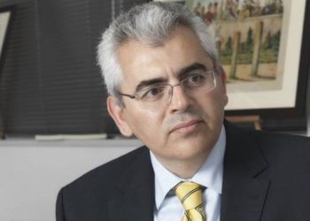 Χαρακόπουλος στη Βουλή: Πρόκληση η αλλοίωση του μουσειακού χαρακτήρα της Αγίας Σοφίας 2