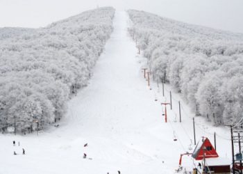 Αντίστροφη μέτρηση για τα χιονοδρομικά κέντρα της χώρας