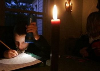 Mαμά, σε πόσο καιρό θα ξανάρθει το ρεύμα;