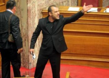 Βρισιές, φωνές και Χάιλ Χίτλερ, στο μεγάλο μας τσίρκο τη Βουλή