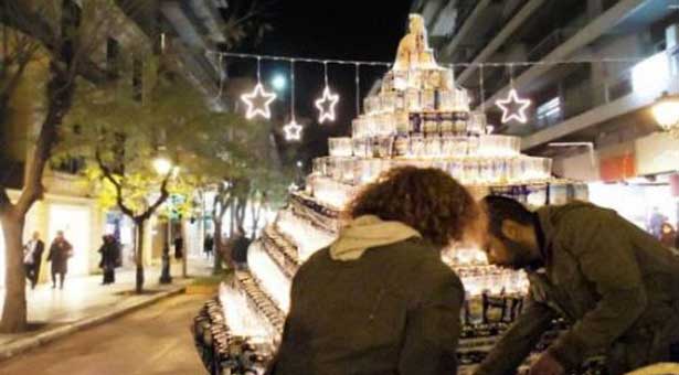 Θεσσαλονίκη: Πρωτότυπο δέντρο από γάλα