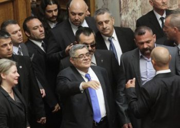 Χρυσή Αυγή: To facebook "έριξε" όλα τα προφίλ μας