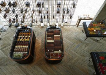 Το πιο όμορφο ζαχαροπλαστείο του κόσμου ανήκει σε Έλληνα!