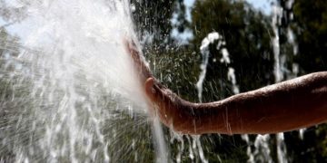 Ζέστη και βροχές για σήμερα Δευτέρα 4 Αυγούστου