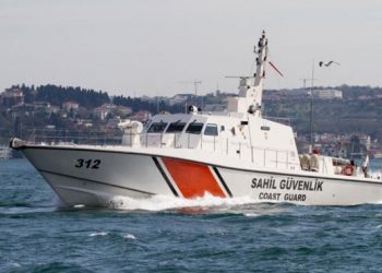 Катер береговой охраны Турции в греческих территориальных водах