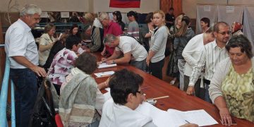 Εκλογές στην Ουκρανία με αποχή ανατολικών περιοχών και Κριμαίας