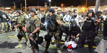 Δεύτερος νεκρός από αστυνομικά πυρά κοντά στο Φέργκιουσον (βίντεο)