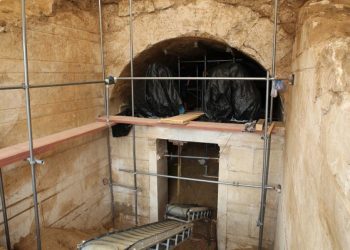 Αμφίπολη: Βρέθηκαν περίτεχνες πέτρες και μάρμαρα;