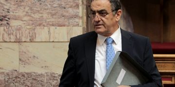 Αντιρατσιστικό: Η ανάγκη… διαλόγου πάει πίσω την ψήφισή του