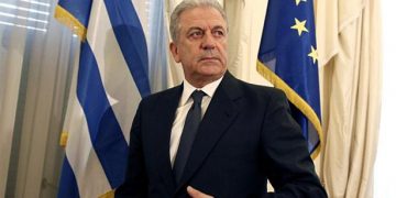 Μετανάστευση ή εσωτερικές υποθέσεις θέλει η Ελλάδα