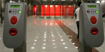 Παρατείνεται η πώληση των καρτών απεριορίστων διαδρομών για τα ΜΜΜ
