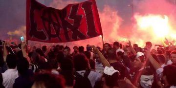 35 οπαδοί της Μπεσίκτας αντιμετωπίζουν ισόβια για απόπειρα πραξικοπήματος