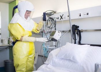 Στη Βουλή τα μέτρα του υπουργείου Υγείας για τον Έμπολα