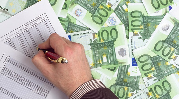 Η εφορία παρακράτησε έξοδα κηδείας για χρέη στο Δημόσιο
