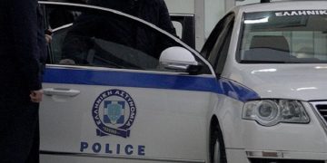 Άκαρδη μάνα στο Βόλο εγκατέλειψε την 9χρονη κόρη της στο δρόμο