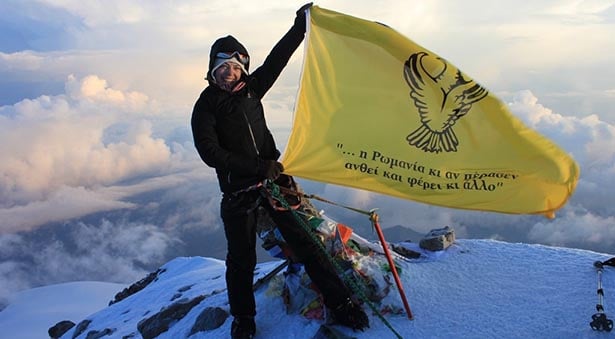 Η σημαία του Πόντου στην κορυφή του Καυκάσου!