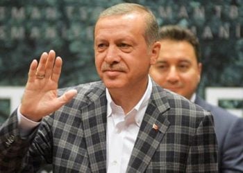 Ο σουλτάνος Ερντογάν και τα σχέδιά του για μακρά παραμονή στην εξουσία