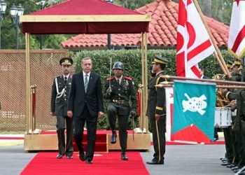 Προκλήσεων συνέχεια από Ερντογάν