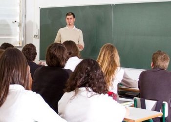 «Κλείδωσαν» οι προσλήψεις 19.500 αναπληρωτών στα σχολεία