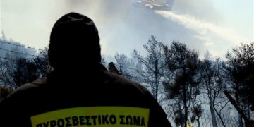 Φωτιά στην Αρχαία Μεσσήνη: Εκκενώθηκαν τέσσερις οικισμοί