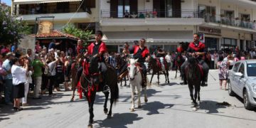 Σιάτιστα: Τα άλογα της Παναγιάς