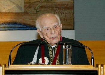 Σε ηλικία 108 ετών «έφυγε» ο Εμμανουήλ Κριαράς