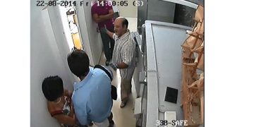 Φωτογραφίες από τις ληστείες σε Δίστομο και Μαραθώνα έδωσε η ΕΛ.ΑΣ
