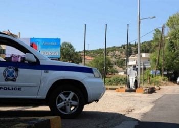 Έναν όμηρο και 300.000 ευρώ πήραν οι ληστές στο Δίστομο
