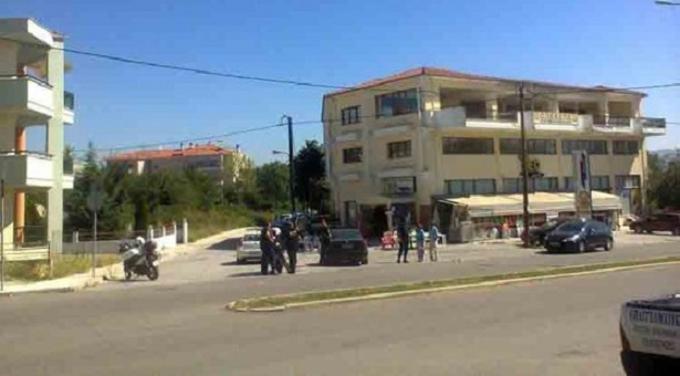 EKTAKTO: Ένοπλος εισέβαλε στον ΟΠΕΚΕΠΕ Κοζάνης