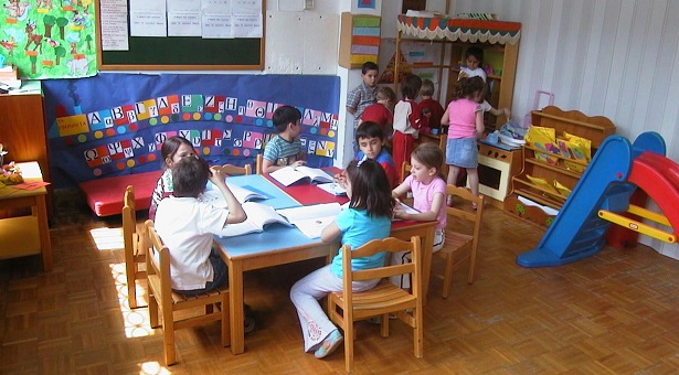 Εκτός παιδικών σταθμών κινδυνεύουν να μείνουν 4 στα 10 παιδιά