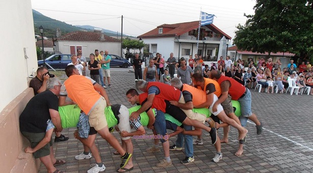 Όταν οι Πόντιοι παίζουν στην Παλιουριά Γρεβενών (βίντεο)