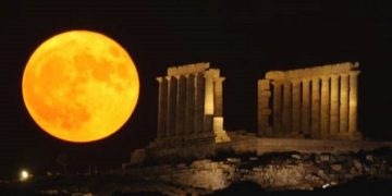 Πανσέληνος Αυγούστου 2018: Εκδηλώσεις με δωρεάν είσοδο σε 132 αρχαιολογικούς χώρους και μουσεία