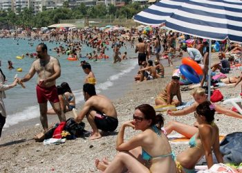 «Καυτό» Σαββατοκύριακο: Σε ποιες περιοχές ο υδράργυρος θα ανέβει στους 39 βαθμούς