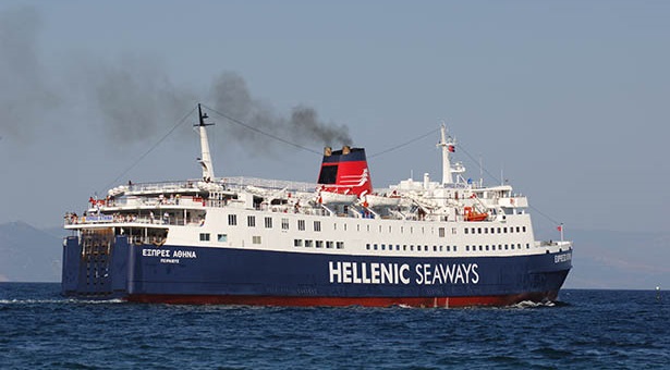 Εκπτώσεις για φοιτητές και γονείς από την Hellenic Seaways