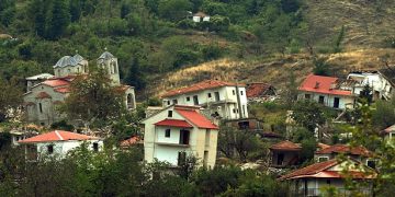 ΕΝΦΙΑ θα πληρώσουν και τα ερείπια! (φωτο)