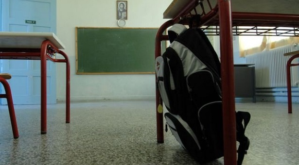 Ρόδος: 14χρονος πήγε στο σχολείο με τσεκούρι για να εκδικηθεί καθηγήτρια!