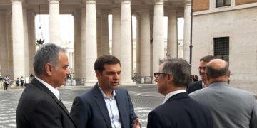 Πάπας προς Τσίπρα: «Οι άνθρωποι πάνω από τις αγορές»