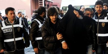 Δεκάδες συλλήψεις στην Τουρκία