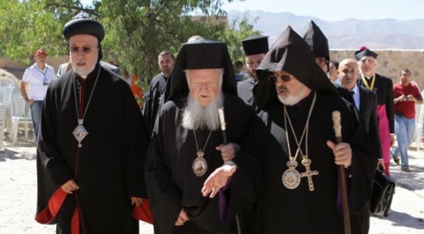 Ο Αρμένιος Πατριάρχης στον Σαμαρά με ευχαριστίες για το Αντιρατσιστικό