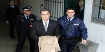 Στην εντατική ο Βασίλης Παπαγεωργόπουλος