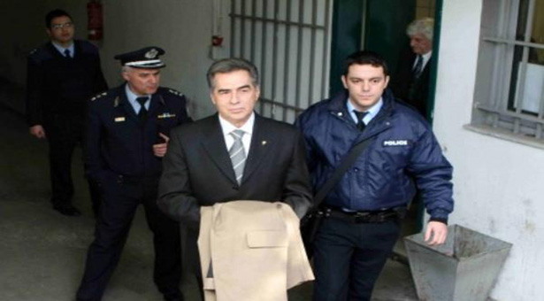 Στην εντατική ο Βασίλης Παπαγεωργόπουλος