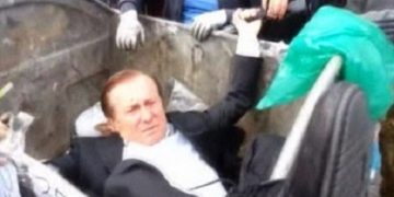Πέταξαν βουλευτή στα σκουπίδια!