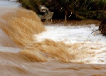 Πλημμύρισε η Β. Ελλάδα (βίντεο) - 49χρονος παρασύρθηκε από χείμαρρο