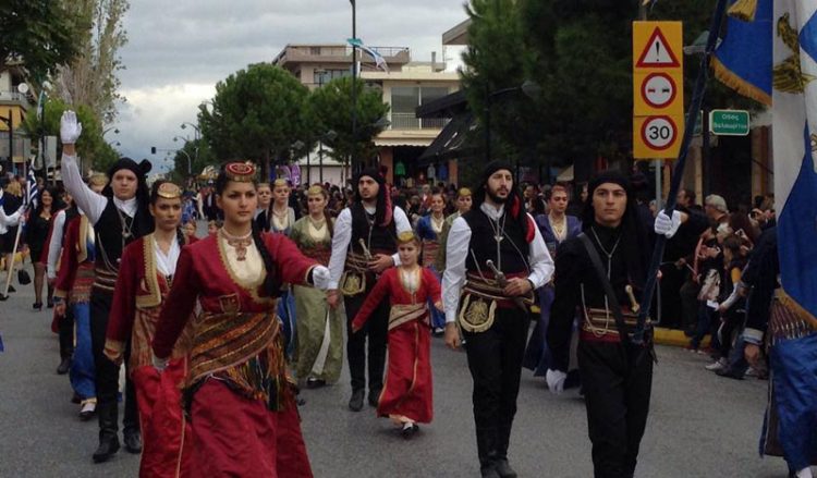 Ο «Φάρος» Αγίας Βαρβάρας στην παρέλαση της 28ης Οκτωβρίου (φωτο)