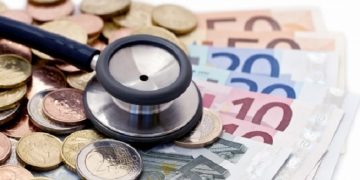 Στη φόρα τα ονόματα γιατρών που παίρνουν δωράκια