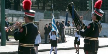 Ακυρώνονται οι παρελάσεις της 25ης Μαρτίου