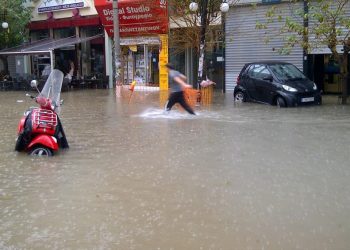 Έκτακτη σύσκεψη για τις αποζημιώσεις από τις πλημμύρες