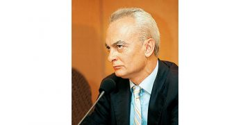 Τίτλοι τέλους για τον Τριαντάφυλλο Δραβαλιάρη