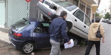 Ζημιές σε 580 ακίνητα και 168 οχήματα σε 25 δήμους από την πλημμύρα της Παρασκευής