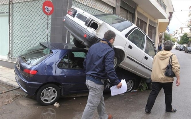 Ζημιές σε 580 ακίνητα και 168 οχήματα σε 25 δήμους από την πλημμύρα της Παρασκευής